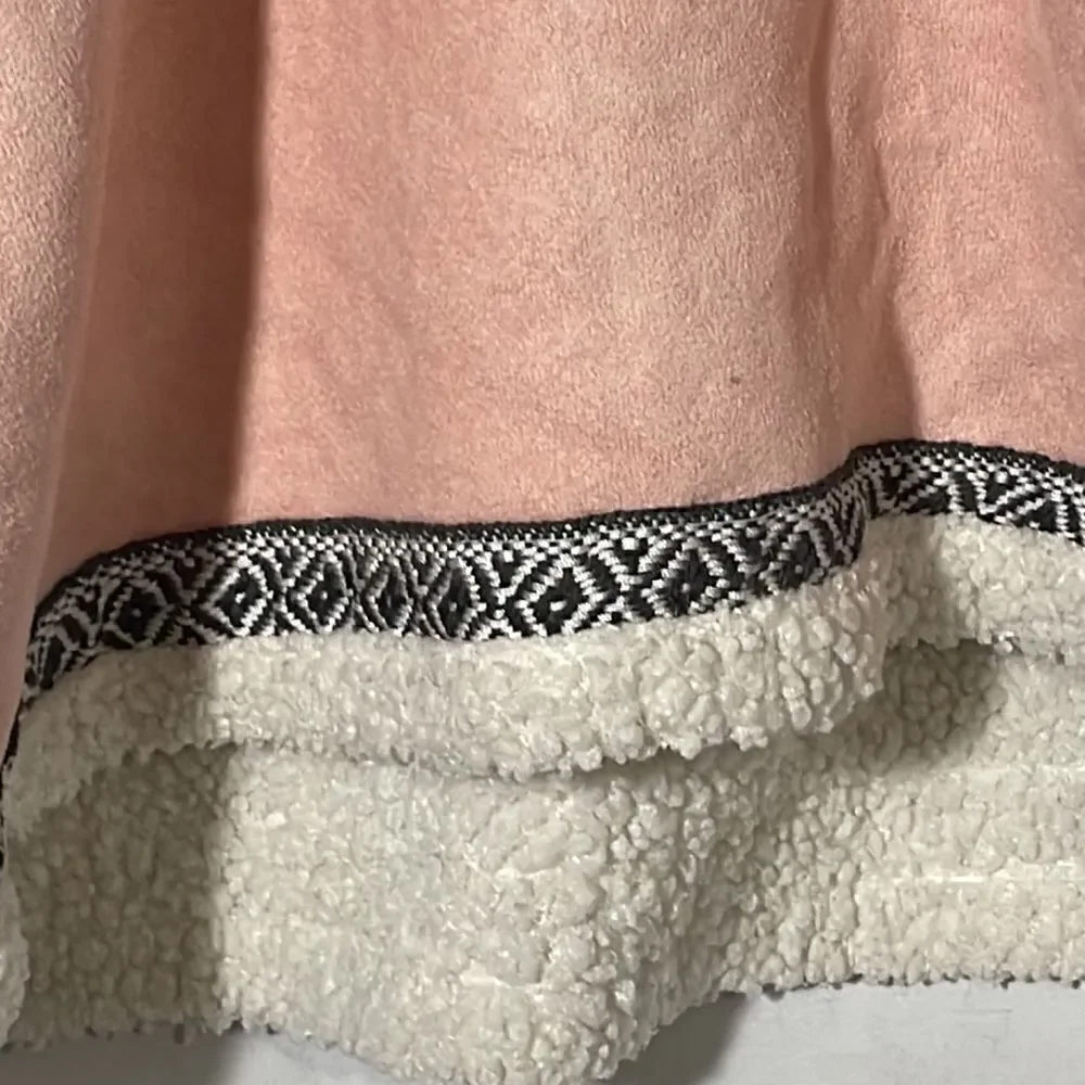 Artisan NY pink poncho